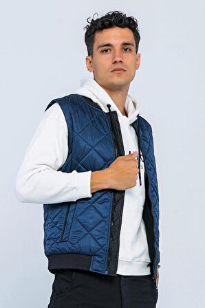 Erkek Regular Fit Bomber Yaka Fermuarlı İçi Polarlı Kapitone Şişme Spor Yelek