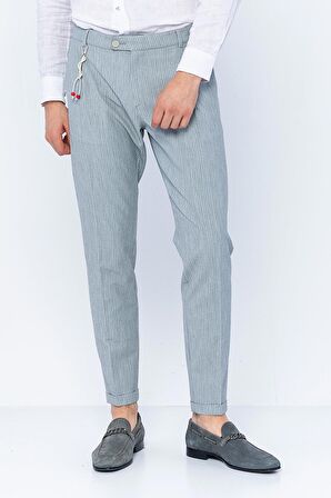Erkek Çizgili Pileli Düğmeli Fermuarlı Aksesuar Detaylı Bürümcük Kumaş Rahat Pantolon