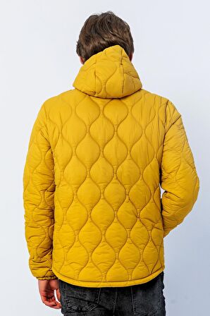 Erkek Reguler Fit Çok Hafif Kışlık Kapitone Mont