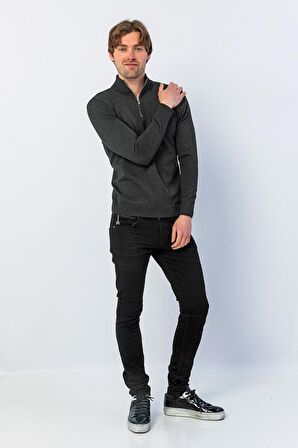 Erkek Regular Fit Düz Renk Hakim Yaka Fermuarlı Uzun Kollu Triko Kazak