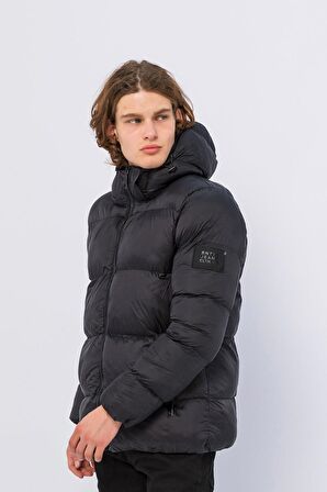 Erkek Kapüşonlu Fermuarlı Cepli Kışlık Şişme Kısa Mont