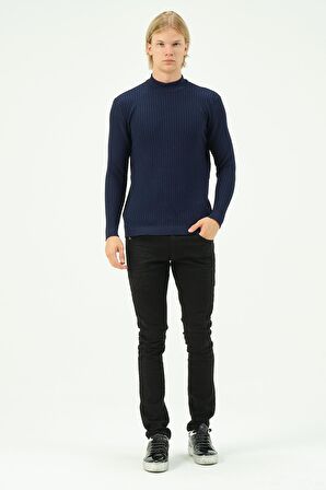 Erkek Regular Fit Düz Renk Balıkçı Yaka Boğazlı Uzun Kollu Triko Kazak