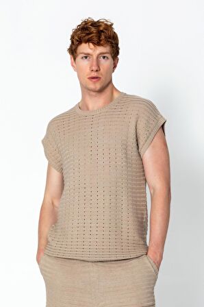 Erkek Fit Extra Rahat Düğmeli Bisiklet Yaka Delikli T-Shirt ve Şort