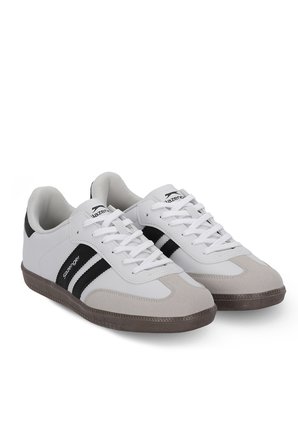 Slazenger INDIA Erkek  Beyaz / Siyah Günlük Spor Ayakkabısı