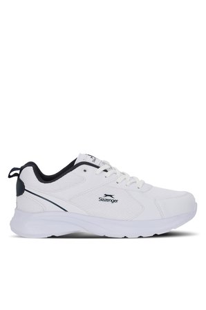Slazenger GIORGI I Erkek  Beyaz / Lacivert Koşu & Yürüyüş Spor Ayakkabısı