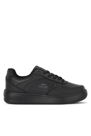 Slazenger PINNO I Erkek  Siyah / Siyah Günlük Spor Ayakkabısı