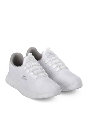 Slazenger PINEDA I Kadın  Beyaz Koşu & Yürüyüş Spor Ayakkabısı