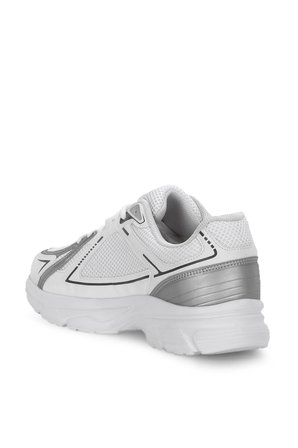 Slazenger OPSIST I Erkek  Beyaz / Gümüş Koşu & Yürüyüş Spor Ayakkabısı
