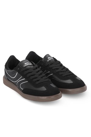 Slazenger ADDITION I Kadın  Siyah / Gümüş Günlük Spor Ayakkabısı