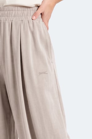 Slazenger KOVE I Kadın Pileli Bej Pantolon