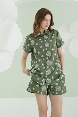 Yeşil Çiçek Desenli Şortlu Önden Düğmeli Pijama Takımı