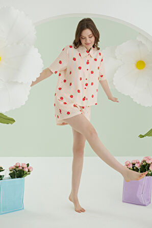 Turuncu Çilekli Şortlu Önden Düğmeli Pijama Takımı