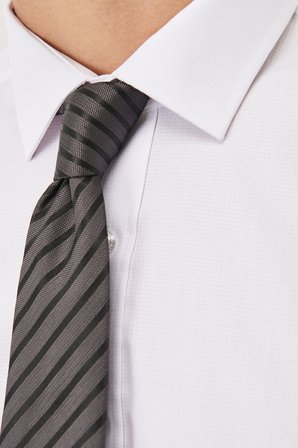 Ütü Gerektirmeyen Slim Fit Klasik Yaka %100 Pamuk Armürlü Gömlek