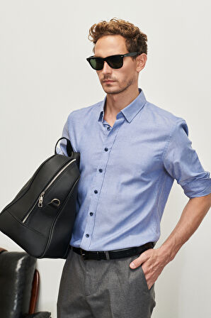 Slim Fit Dar Kesim Düğmeli Yaka Balıksırtı Desenli Gömlek