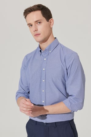 Erkek Lacivert Slim Fit Dar Kesim Oxford Düğmeli Yaka Pötikareli Pamuklu Gömlek