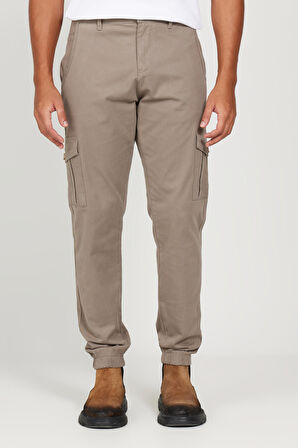 Erkek Bej Slim Fit Dar Kesim Kargo Cepli Pamuklu Esnek Pantolon