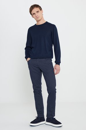 Slim Fit Dar Kesim Pamuklu Esnek Pantolon