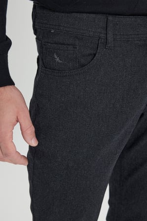 Slim Fit Dar Kesim Pamuklu Esnek Pantolon