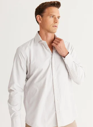 Altınyıldız Classics Comfort Fit Klasik Yaka Beyaz - Bej Erkek Gömlek 4A2024100007