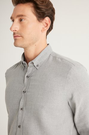 Slim Fit Dar Kesim Klasik Yaka Organik Pamuk Karışımlı Gömlek