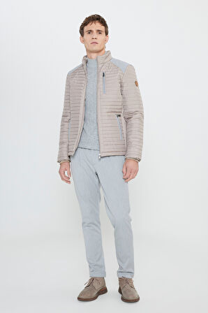 Standart Fit Normal Kesim Dik Yaka Desenli Mont