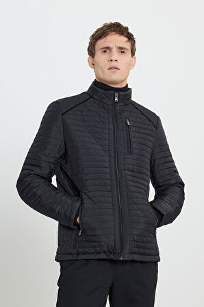 Standart Fit Normal Kesim Dik Yaka Desenli Mont