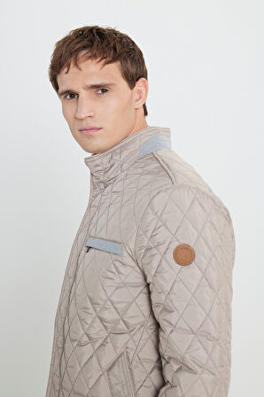 Standart Fit Normal Kesim Dik Yaka Desenli Overcoat