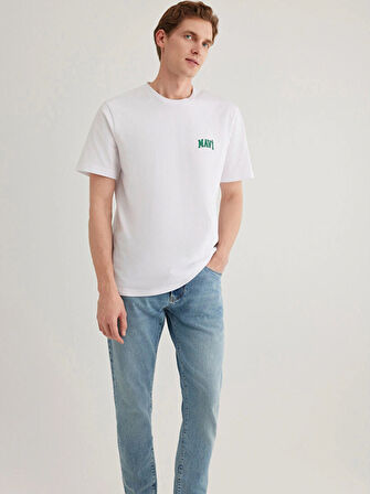 Mavi Bisiklet Yaka Regular  Fit Logo Baskılı Beyaz Erkek T-shirt DMK.M0611714-620.