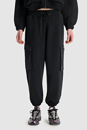 New Balance Lifestyle WNP1529-BK Siyah Kadın Eşofman Altı