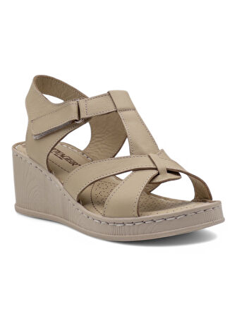 VOYAGER 9200 HAKİKİ DERİ KADIN ÇAPRAZ SANDALET BEJ