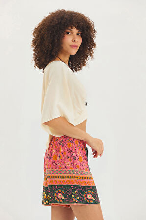 Beli Lastikli Desenli Yazlık Mini Şort Pembe | M