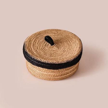 Simple Living Mustard Kapaklı Örgü Sepet - Bej / Siyah - 19x9 cm