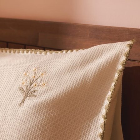 Evidea Soft Daisy Nakışlı Çift Kişilik Pike Seti - Ekru