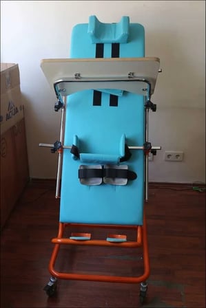 Standing table ayakta dik durma sehpası sedye olabilen 5-8 yaş arası