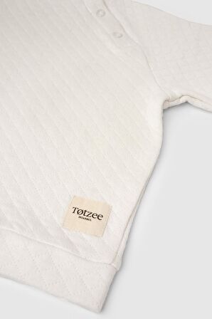 Çıtçıtlı Baklava Desenli Üst Ekru