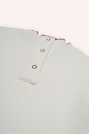 Kız Çocuk Yakası Dikiş Detaylı T-Shirt Ekru