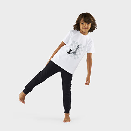Erkek Çocuk Satranç Baskılı Pijama Üstü Beyaz