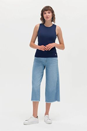 Kadın Bisiklet Yaka Kolsuz Tişört