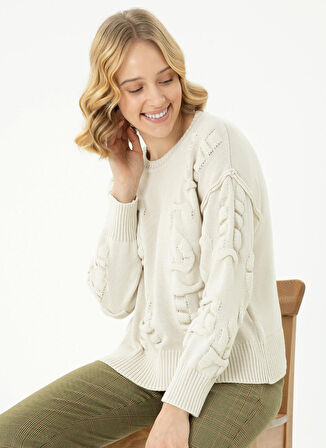 . Bisiklet Yaka Oversize Krem Kazak Kadın CASE