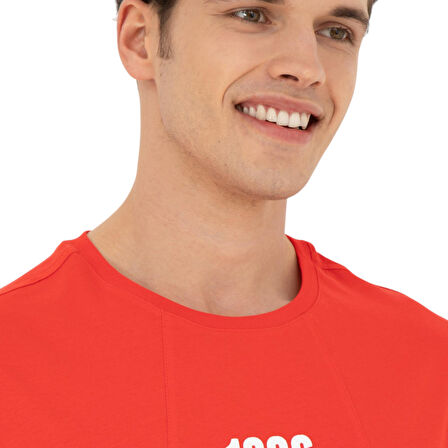 Erkek Comfort Fit Bisiklet Yaka Tişört