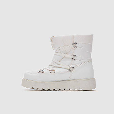 Kadın Kar Botu [051815]