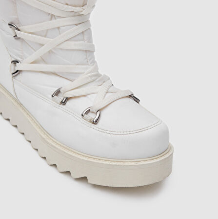 Kadın Kar Botu [051815]