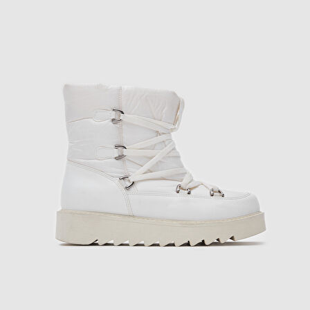 Kadın Kar Botu [051815]