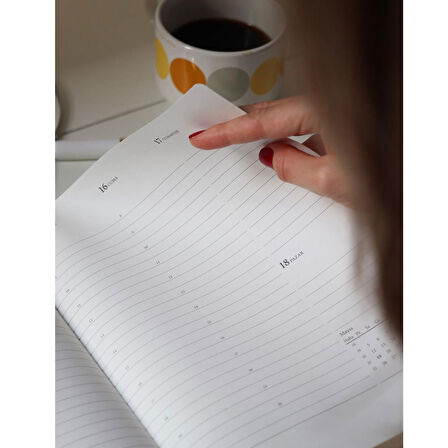 Victoria's Journals Classic 2025 Haftalık Ajanda A4 19x25 cm Sert Kapak Lacivert 124-1402