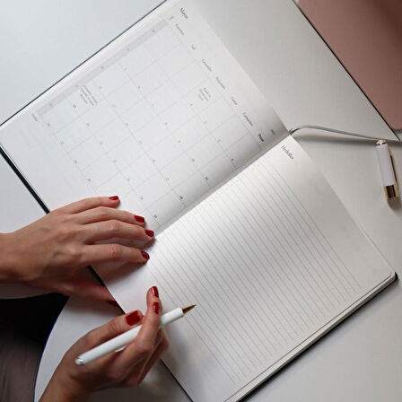 Victoria's Journals Classic 2025 Haftalık Ajanda A4 19x25 cm Sert Kapak Lacivert 124-1402
