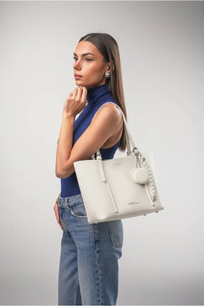ÇÇS Kadın Shopper Omuz Çantası Ayna Charm Detaylı Büyük Boy Geniş Hacimli Günlük Çanta Beyaz 18353