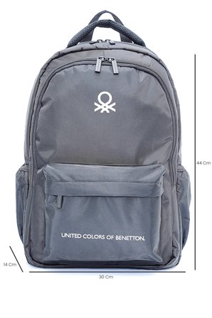 United Colors Of Benetton. Sırt Çantası