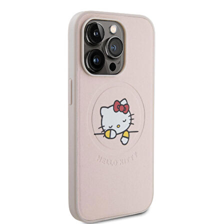 iPhone 15 Pro Kılıf Hello Kitty Orj Lisanslı Magsafe Özellikli Baskı Logolu Uyuyan Kitty Deri Pembe