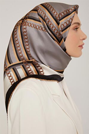 Armine Sura İpek Eşarp 22Ka8845 03