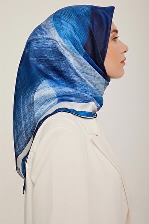 Armine Sura İpek Eşarp 22Ka8830 01